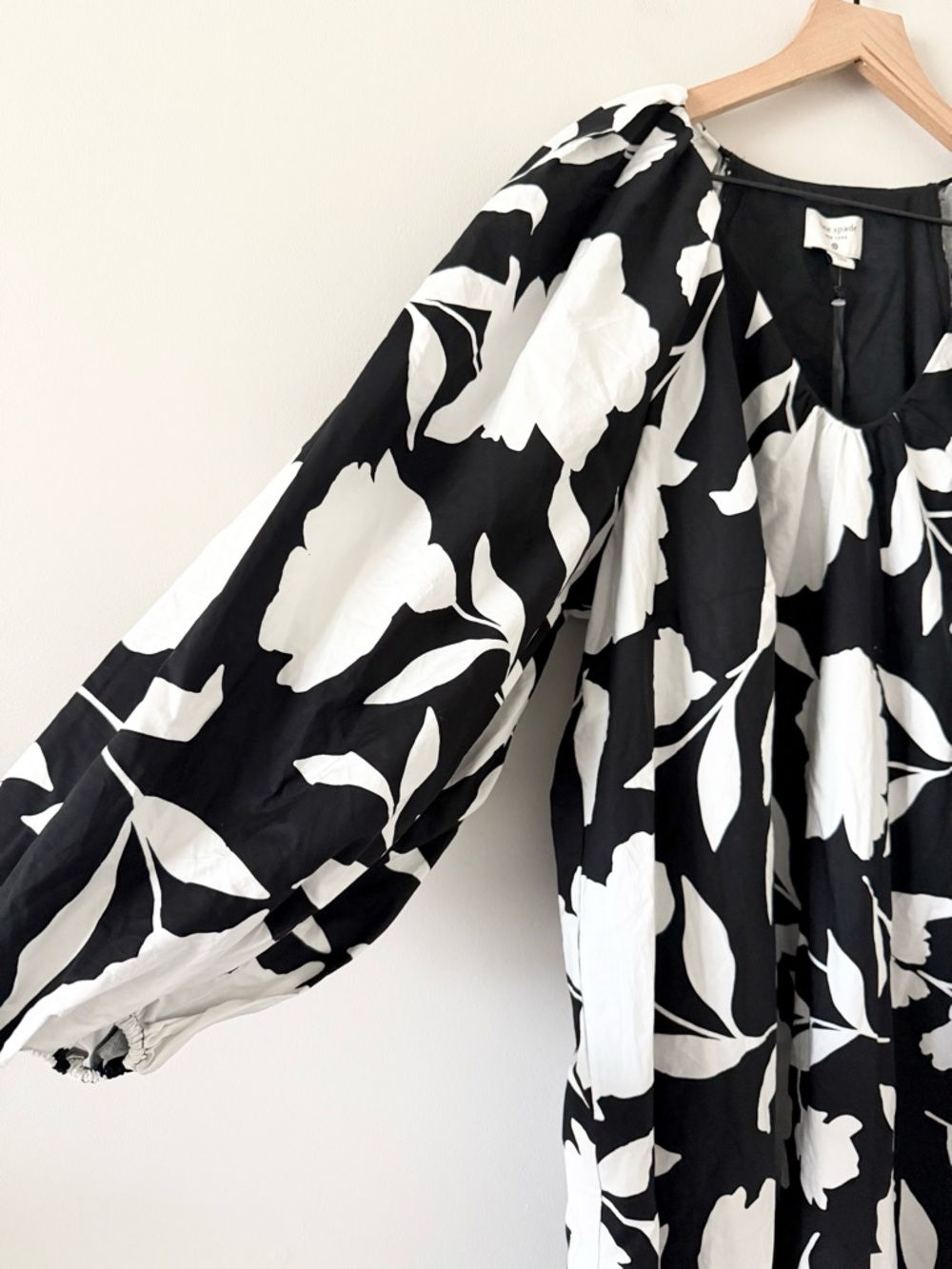 Kate Spade x Target Floral Tunic Top Size XXL Black White V-Neck Balloon Sleeve - Picture 3 of 7